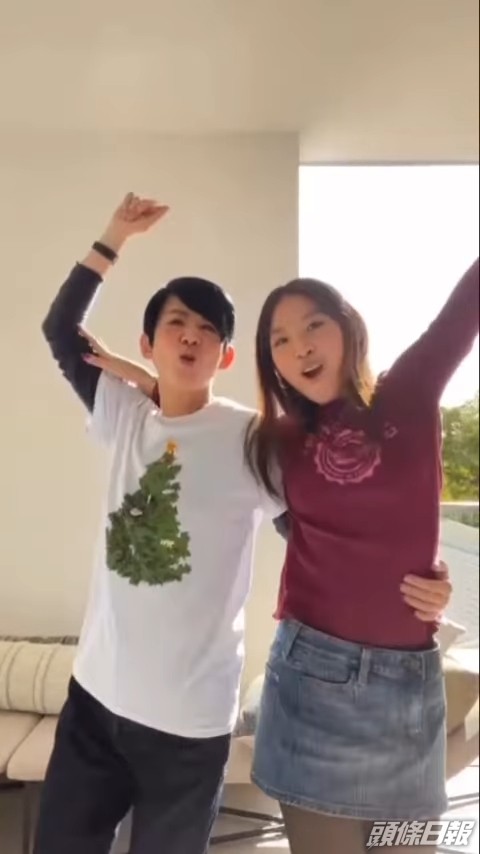 吳君如自稱自己是少女。